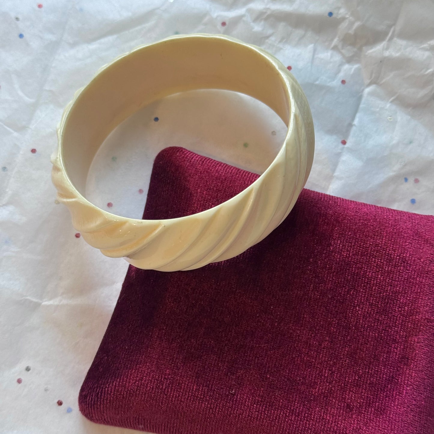 Vintage Ivory Style Bangle Bracelet