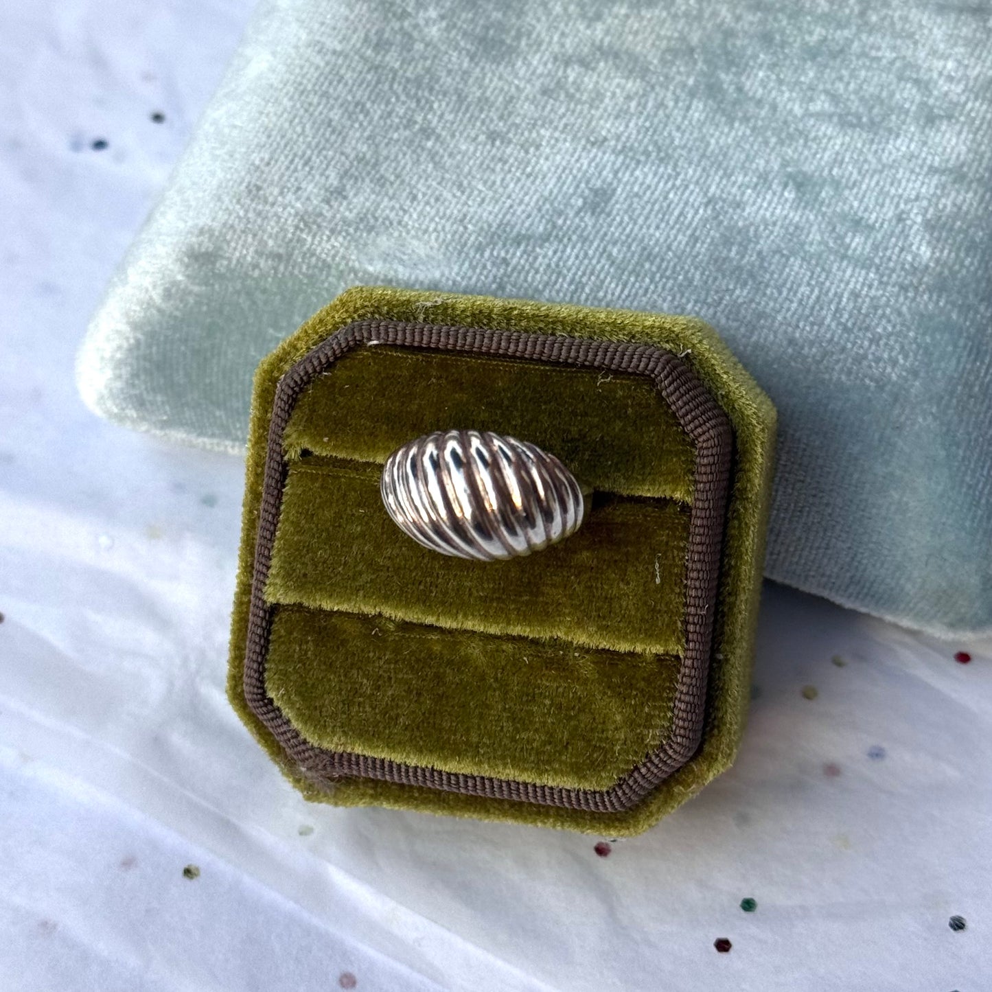 Vintage Sterling Silver Ribbed Dome Croissant Ring