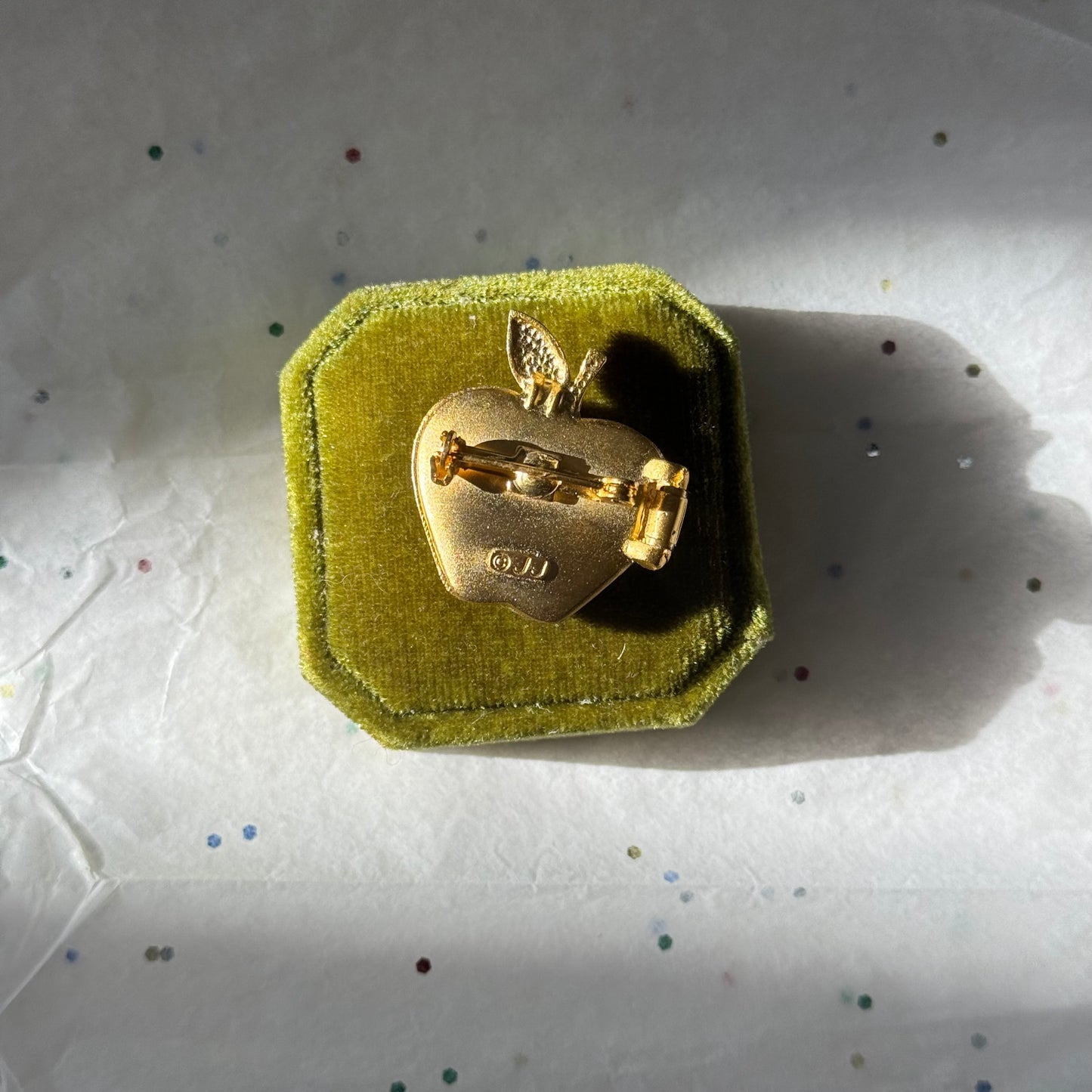 Vintage Gold Apple Locket Brooch