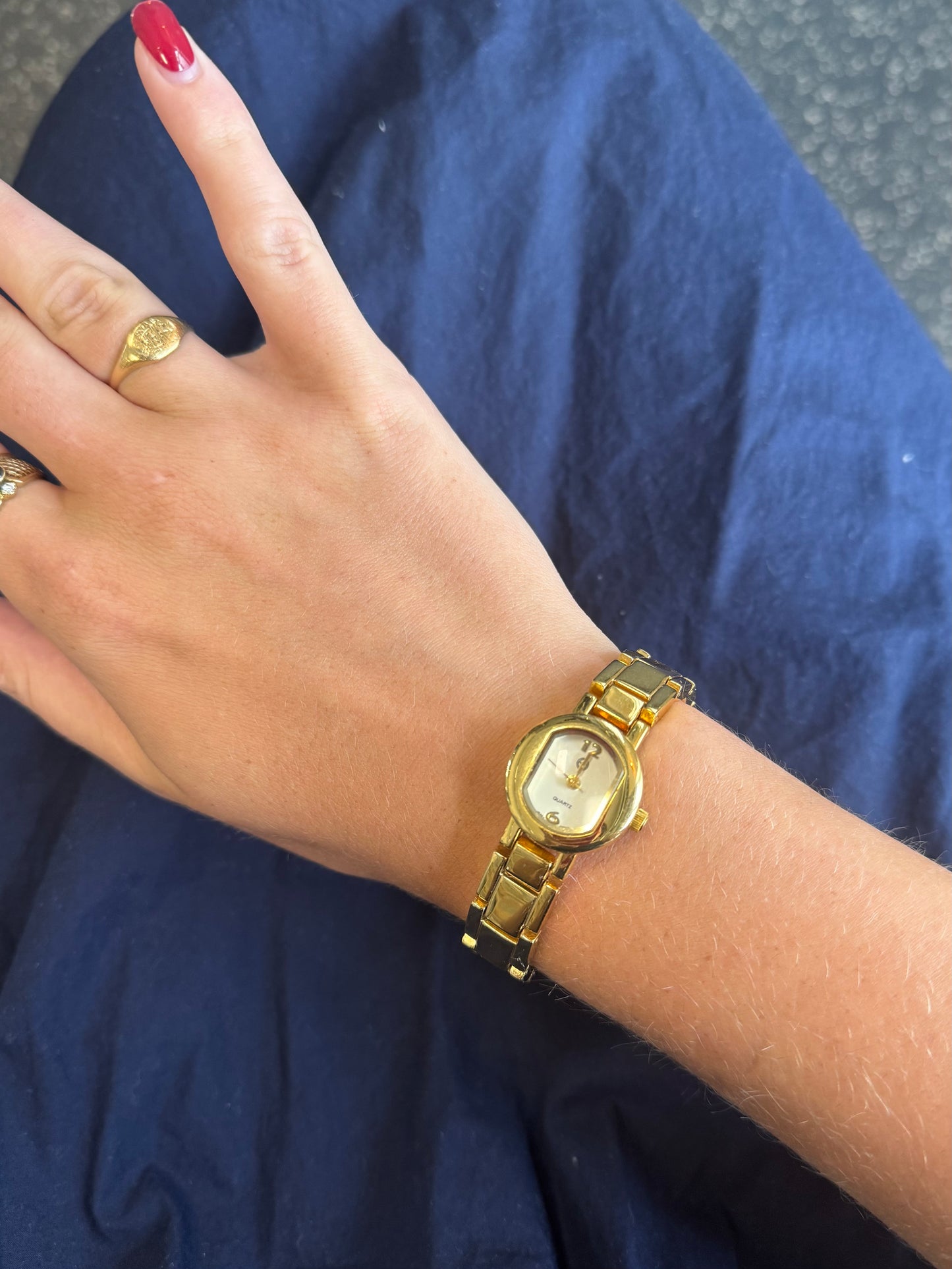 Vintage Gold Band Bubble Face Watch