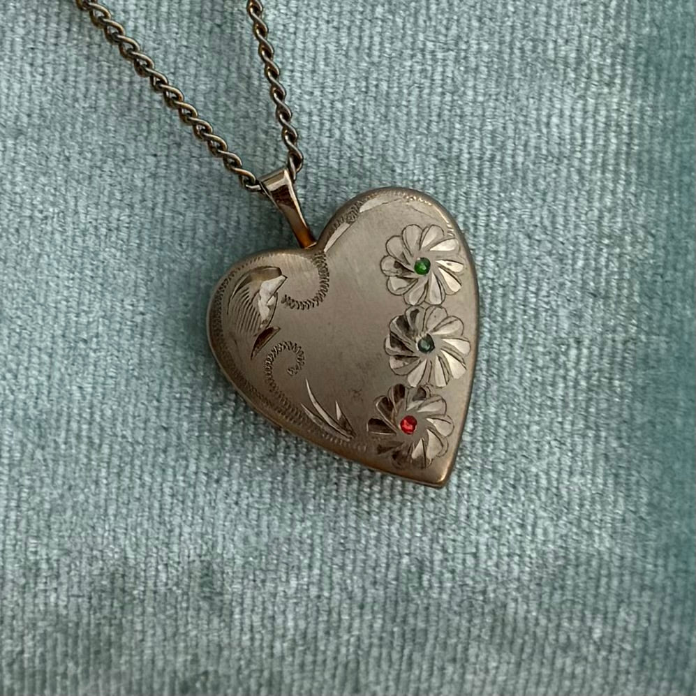 Vintage Gold-Filled Heart Locket Pendant Necklace with Multicolored Flowers