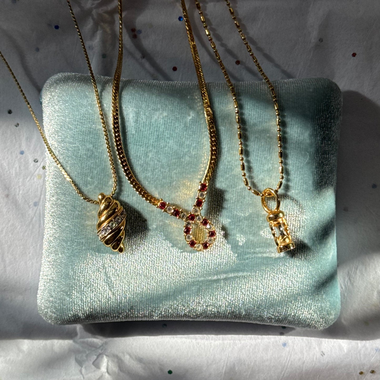 Vintage 1960s Trifari Gold Necklace with Rhinestones