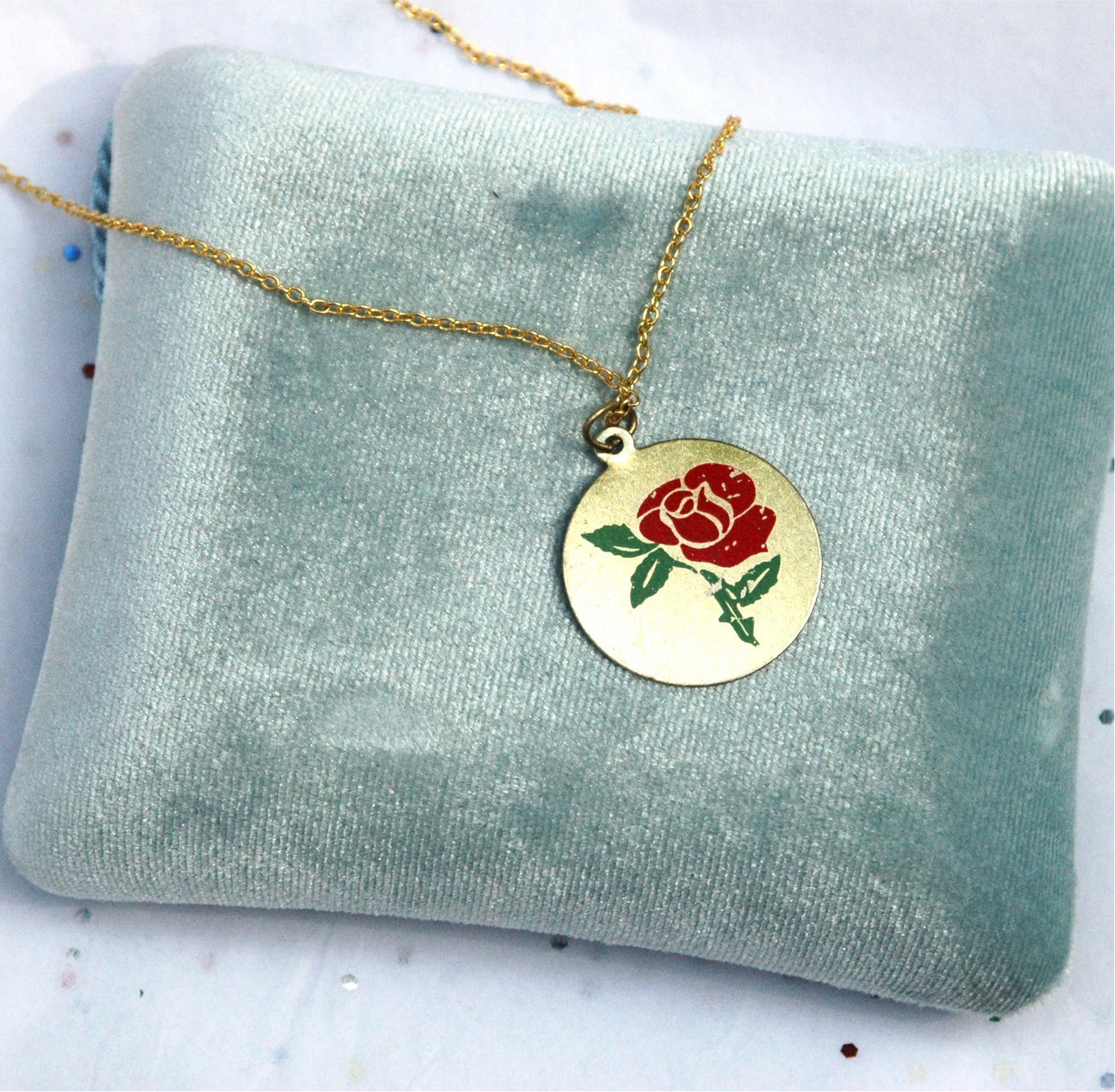Vintage Gold Rose Medallion Pendant Necklace