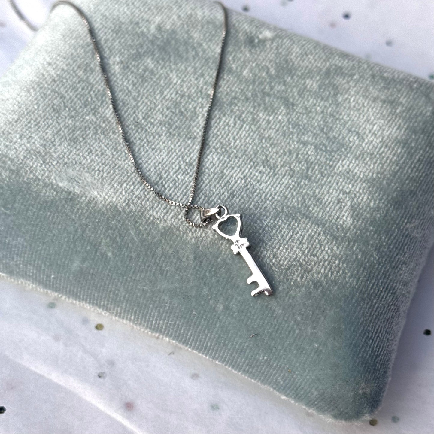 Vintage 925 Sterling Silver Rhinestone Heart Key Pendant Necklace
