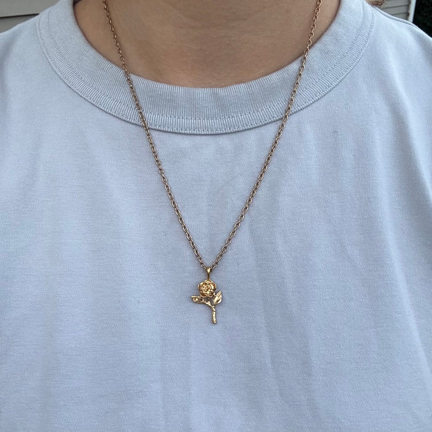 Vintage Gold Tone Rose Pendant Necklace