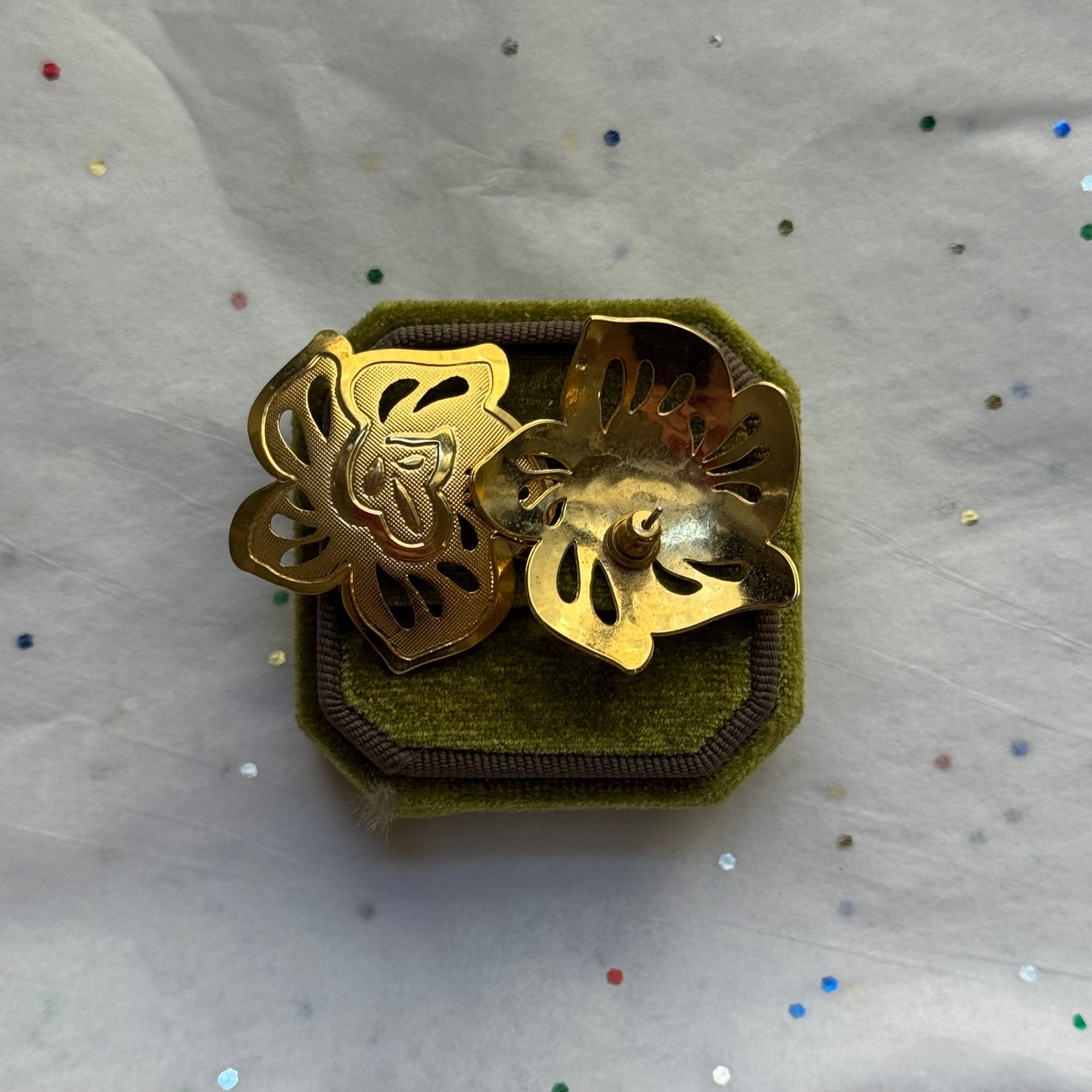 Vintage Gold Flower Earrings