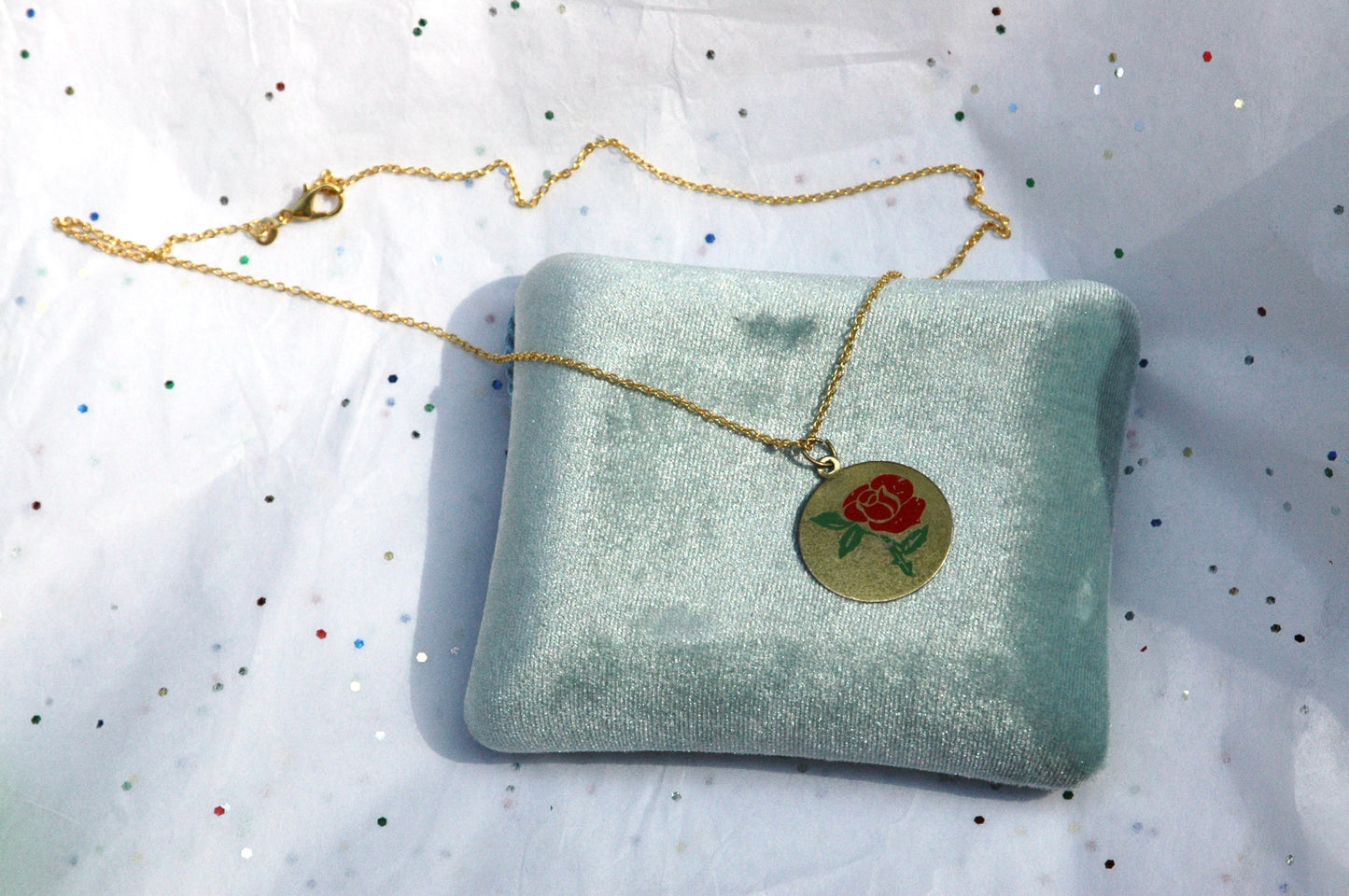 Vintage Gold Rose Medallion Pendant Necklace