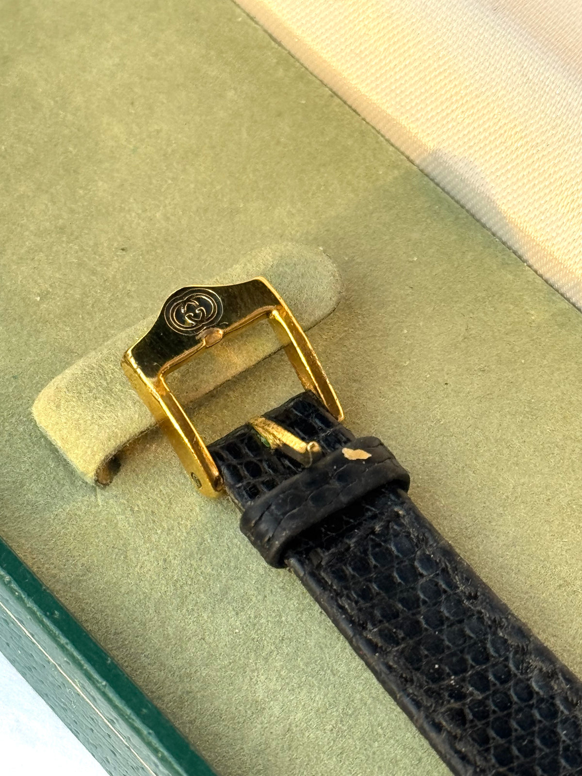 Vintage Working Black Gucci Leather Band Watch with Original Box