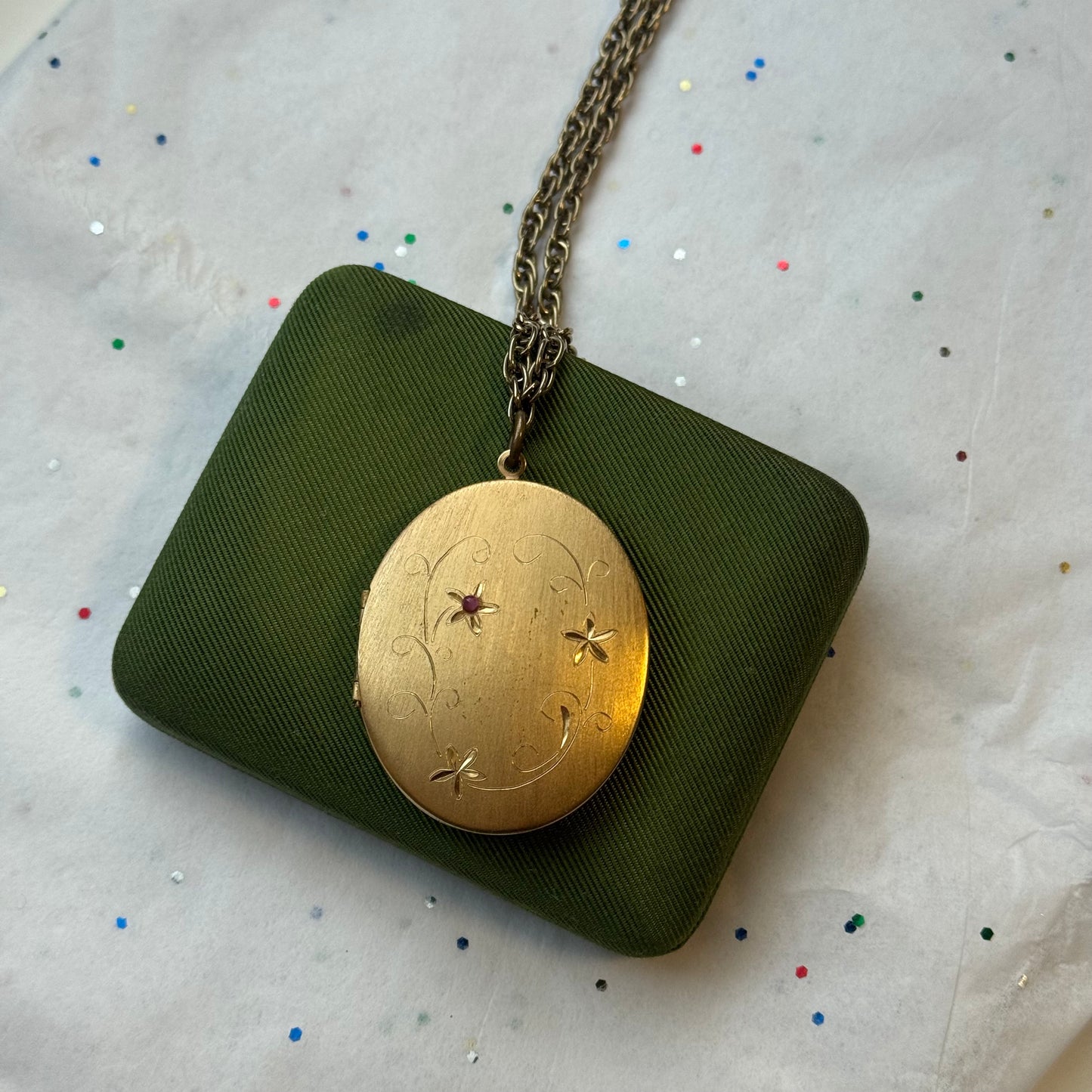 Vintage Floral Gold Locket with Pink Rhinestones