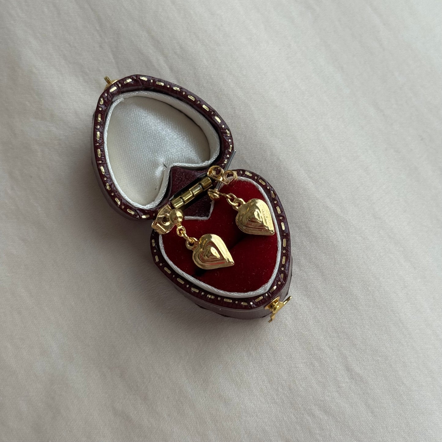 Vintage Gold Heart Drop Earrings