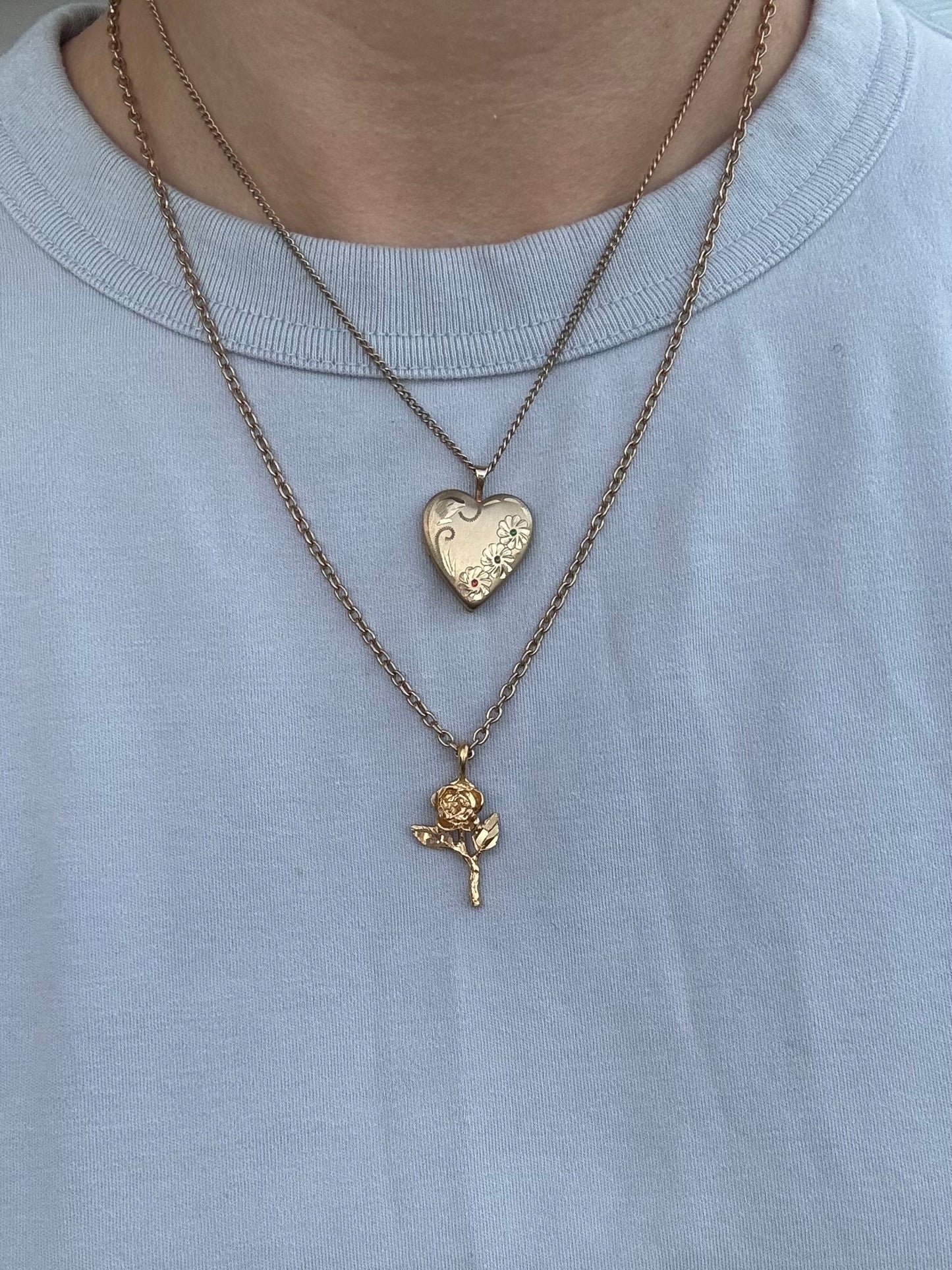 Vintage Gold Tone Rose Pendant Necklace