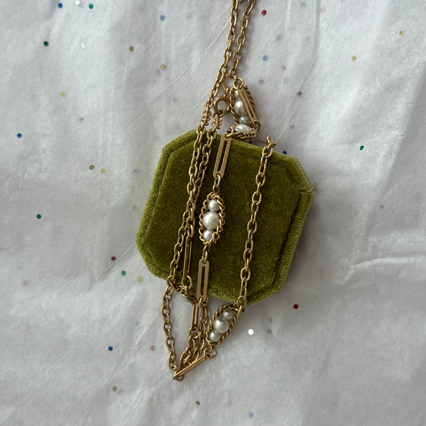 Vintage 1970s Long Gold & Pearl Necklace