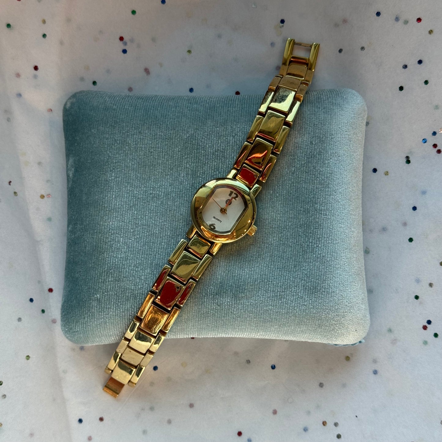 Vintage Gold Band Bubble Face Watch