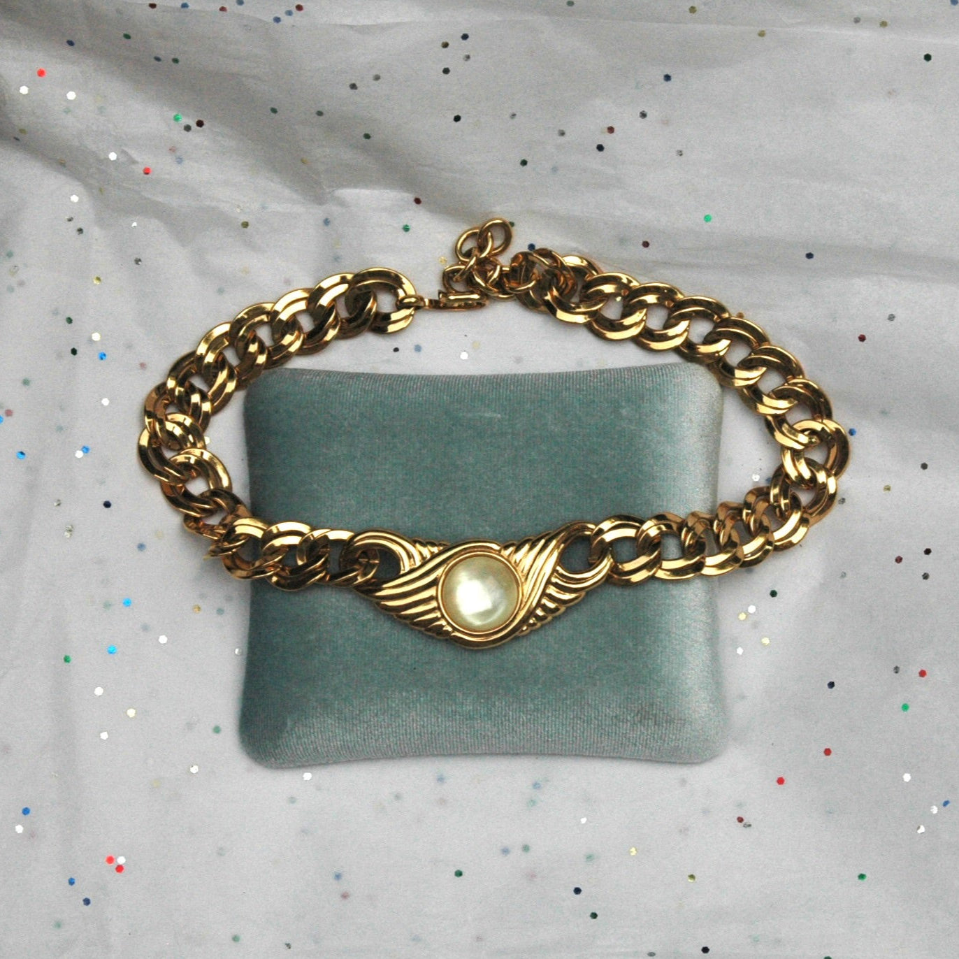 Vintage 1980s Monet Gold Tone Mother of Pearl Choker Necklace