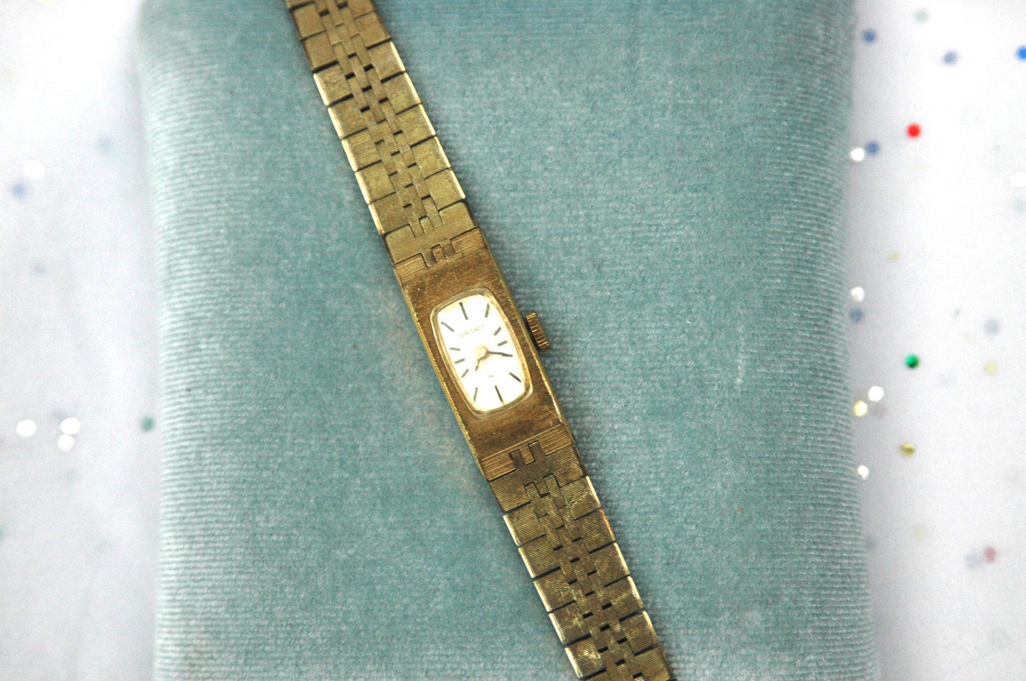 Vintage 1970s Seiko Gold Dainty Mechanical Watch