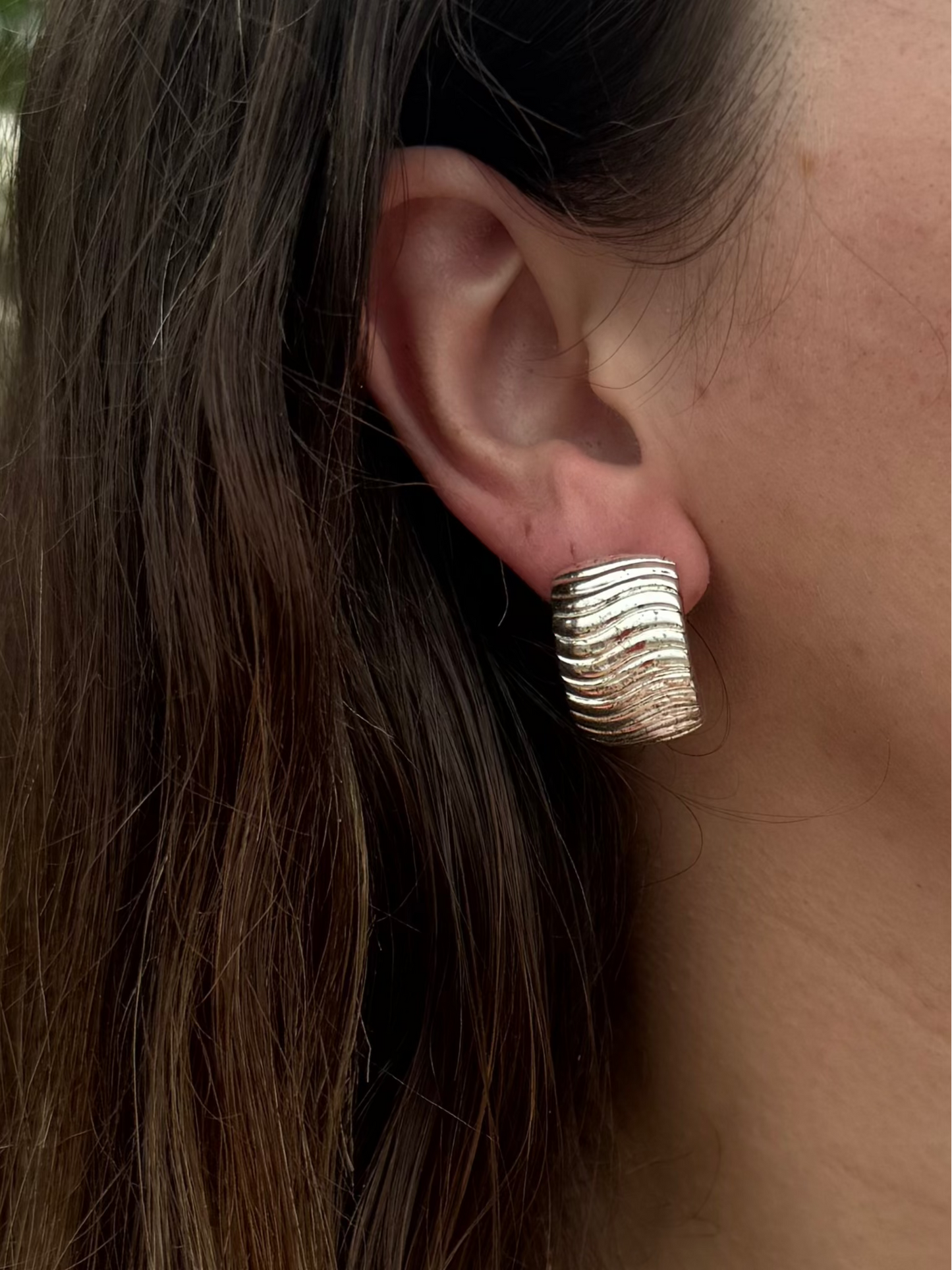 Vintage 1980s Givenchy Silver Tone Ribbed Hoop Post Earrings