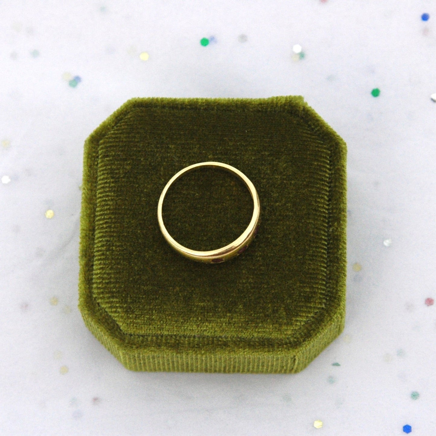 Vintage 9k Gold Ruby Gypsy Ring