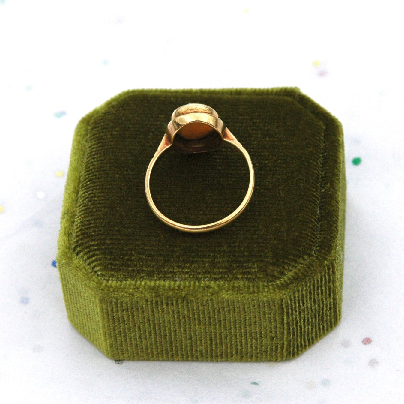 Vintage 9k English Gold Cameo Ring