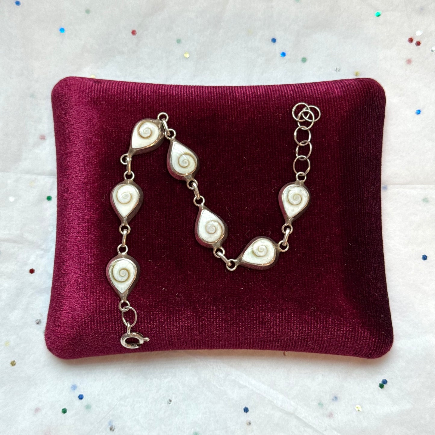 925 Sterling Silver Teardrop Shell Bracelet - Sourced in Greece