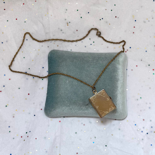 Vintage Gold Tone 4 Photo Square Locket Necklace