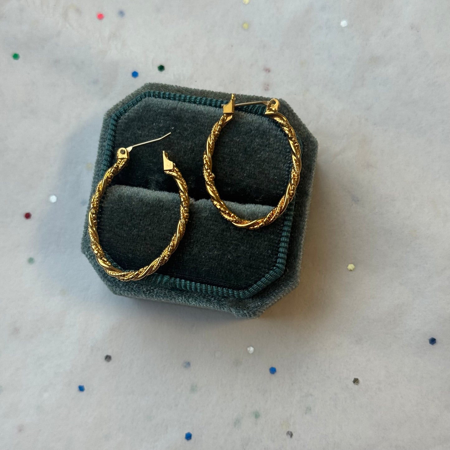 Vintage Gold Oval Twist Hoop Earrings