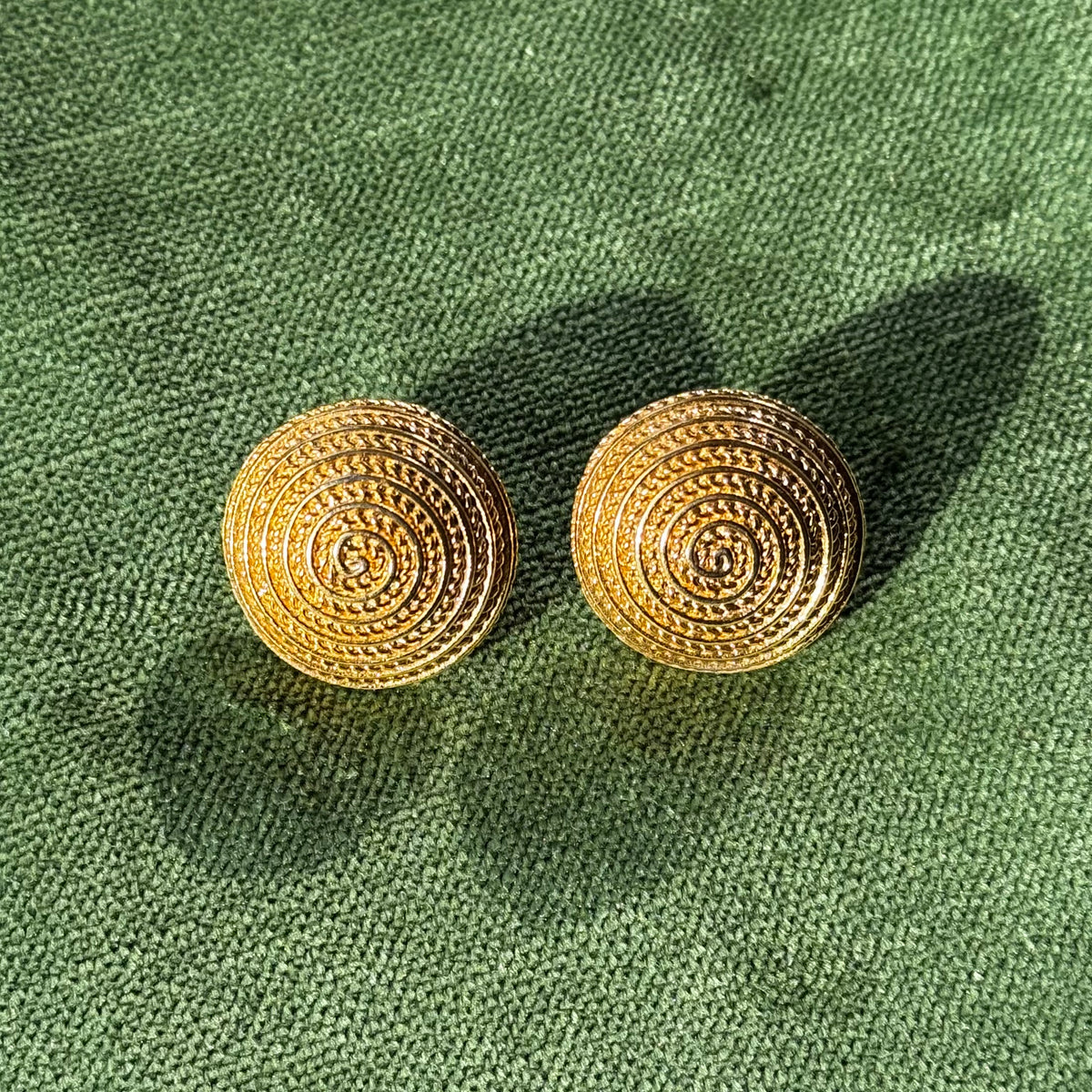 Vintage Avon Gold Spiral Earrings
