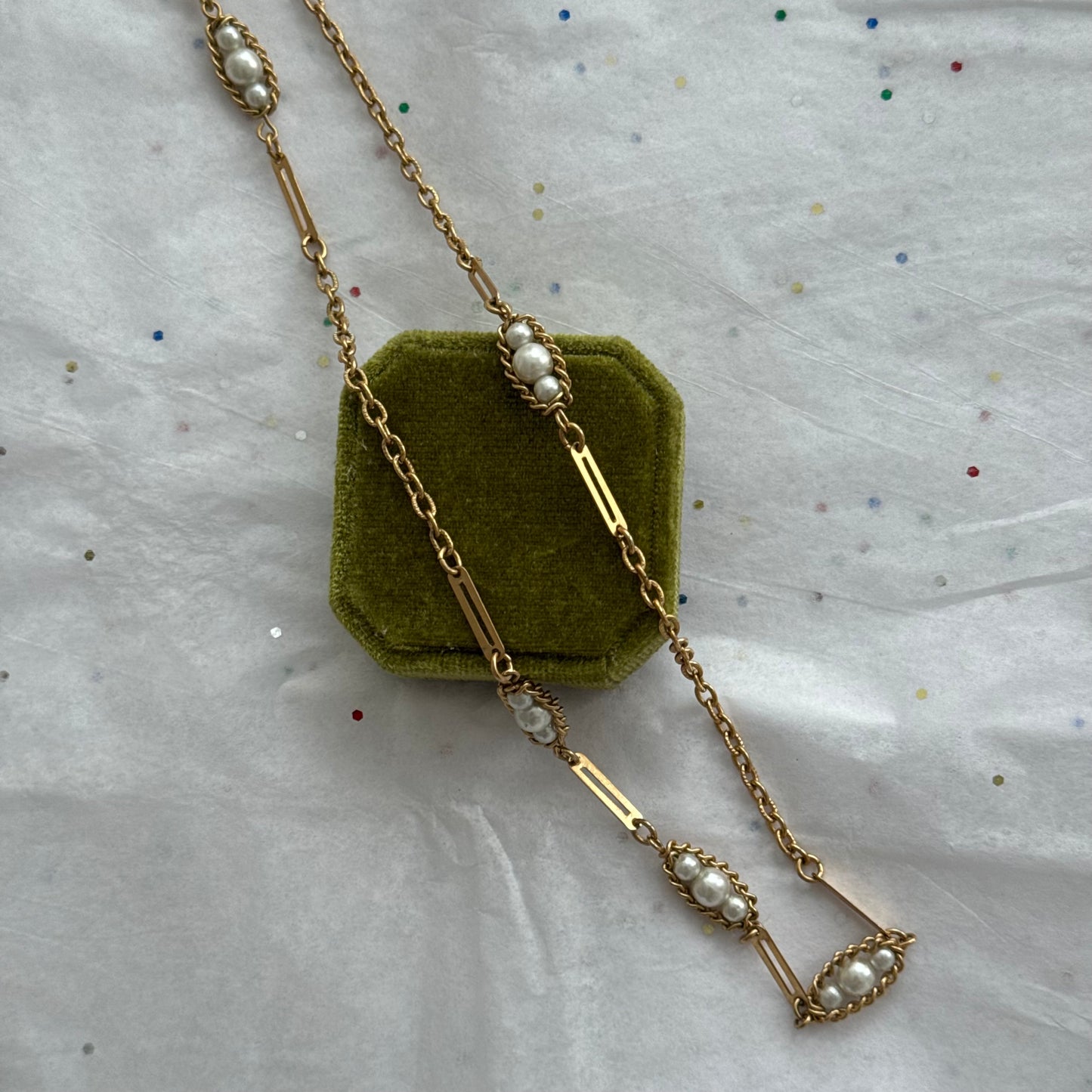 Vintage 1970s Long Gold & Pearl Necklace