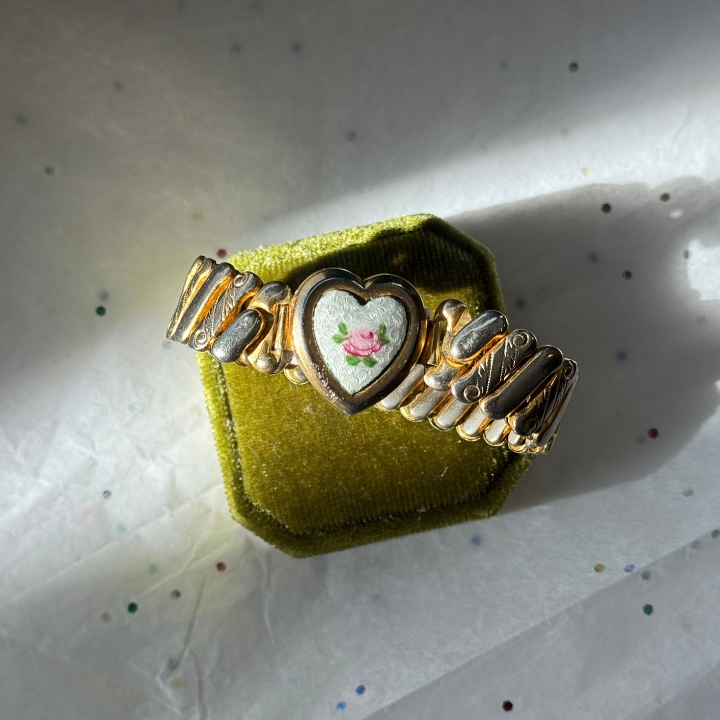 Vintage Guilloché Sweetheart Stretch Bracelet