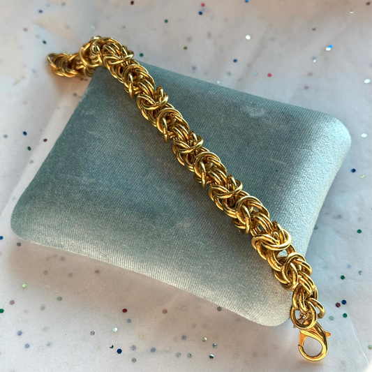 Vintage Chain Gold Tone Bracelet
