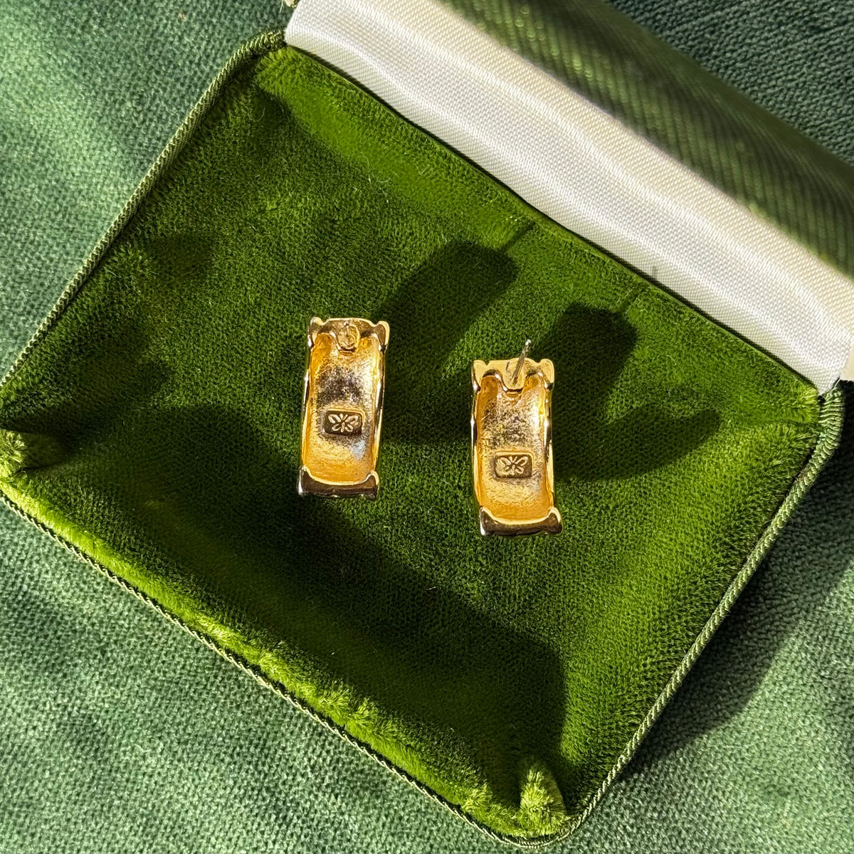 Vintage Navy Enamel & Gold Earrings