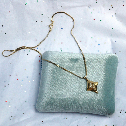 Vintage Trifari Gold Tone Star Necklace with Rhinestones