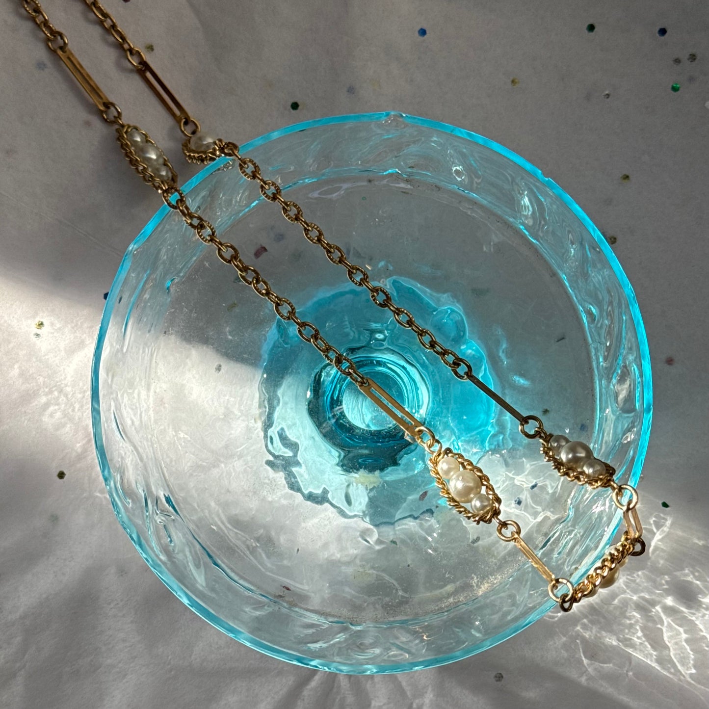 Vintage 1970s Long Gold & Pearl Necklace