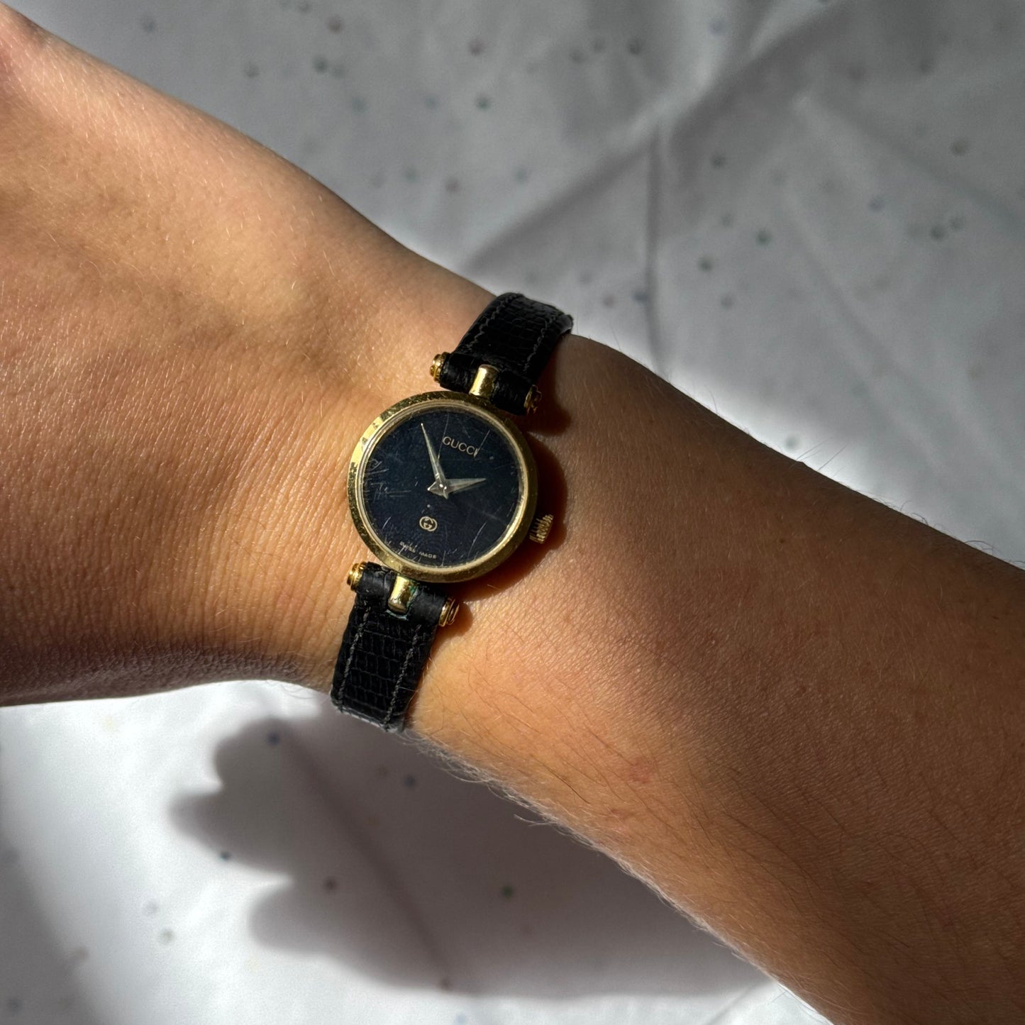 Vintage Working Black Gucci Leather Band Watch