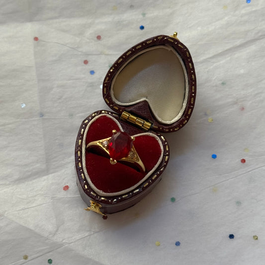Vintage Gold Red Rhinestone Ring