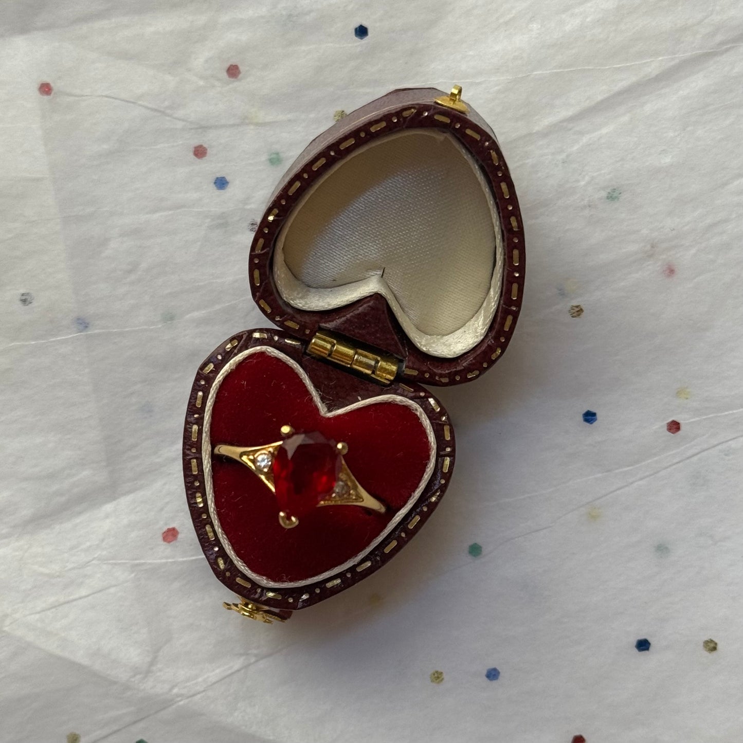 Vintage Gold Red Rhinestone Ring