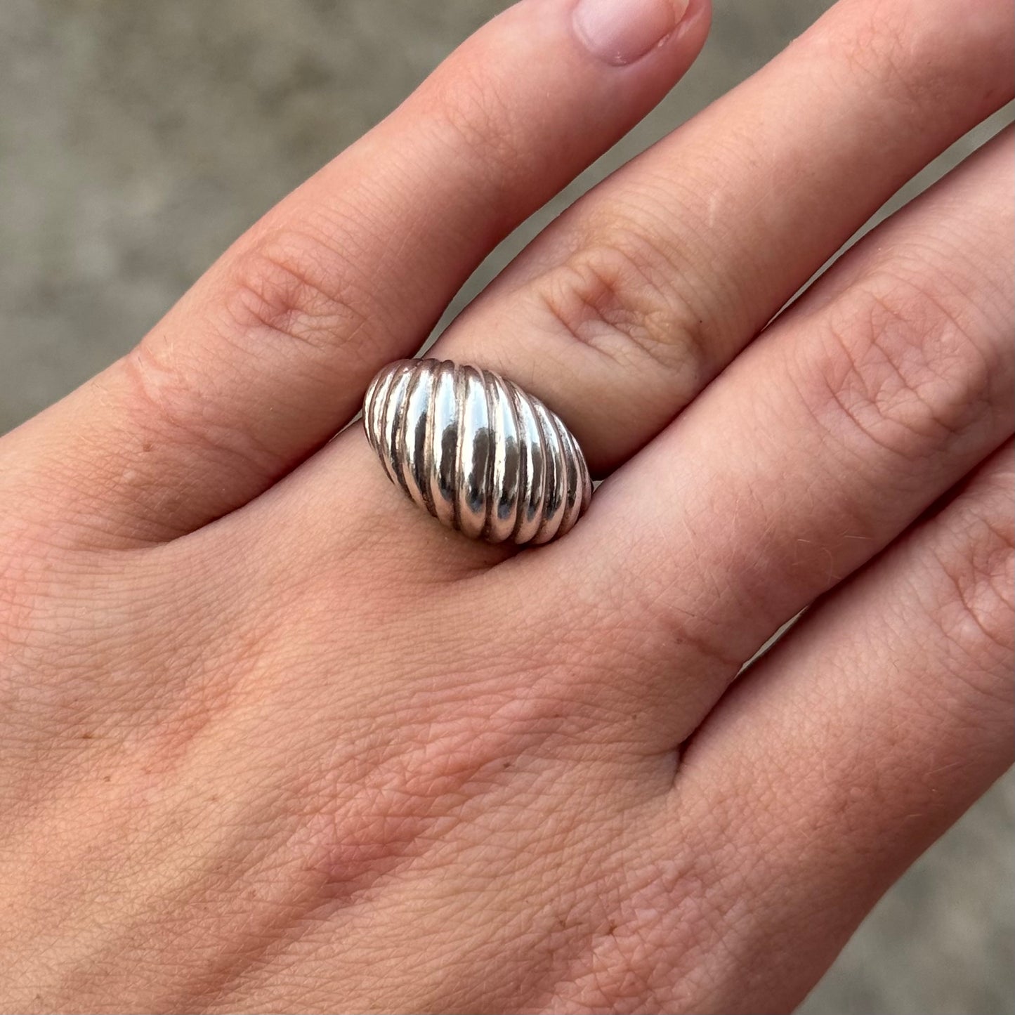 Vintage Sterling Silver Ribbed Dome Croissant Ring