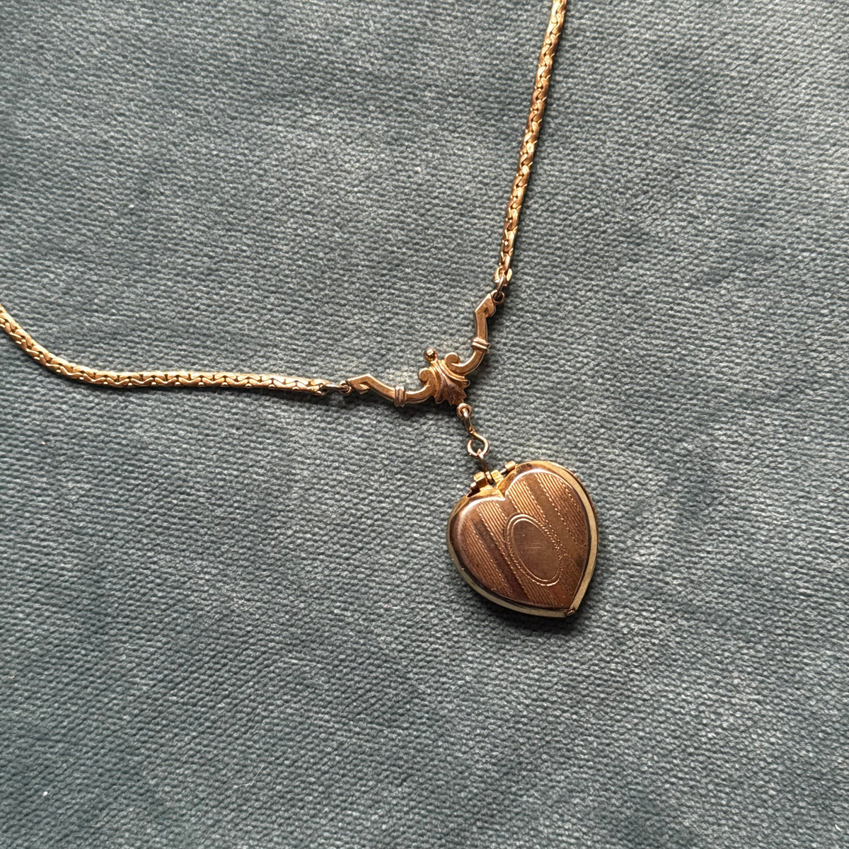 Vintage Heart Locket Pendant Necklace