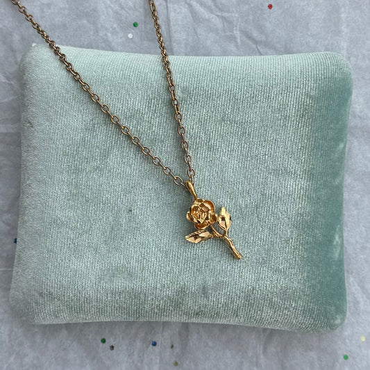 Vintage Gold Tone Rose Pendant Necklace