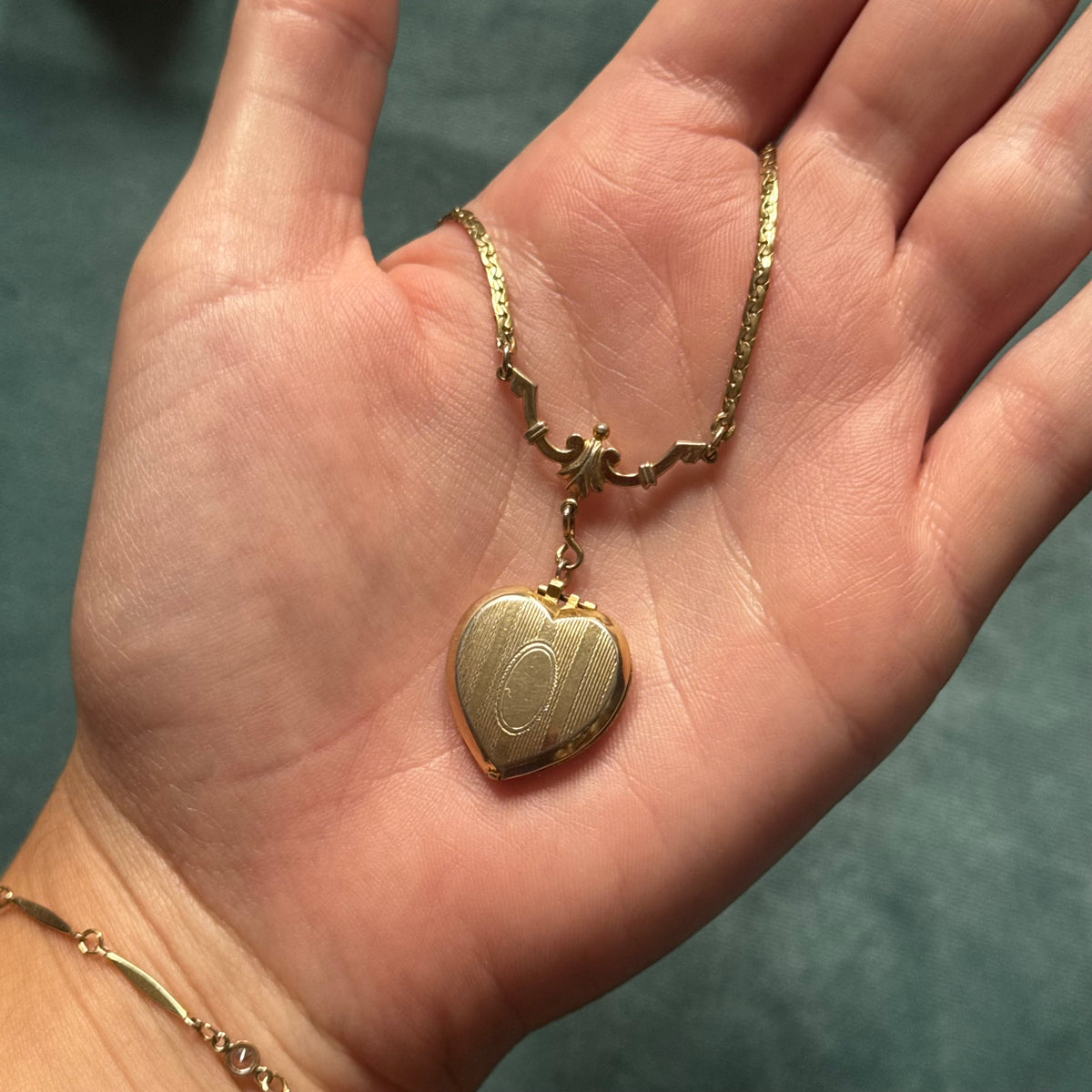 Vintage Heart Locket Pendant Necklace