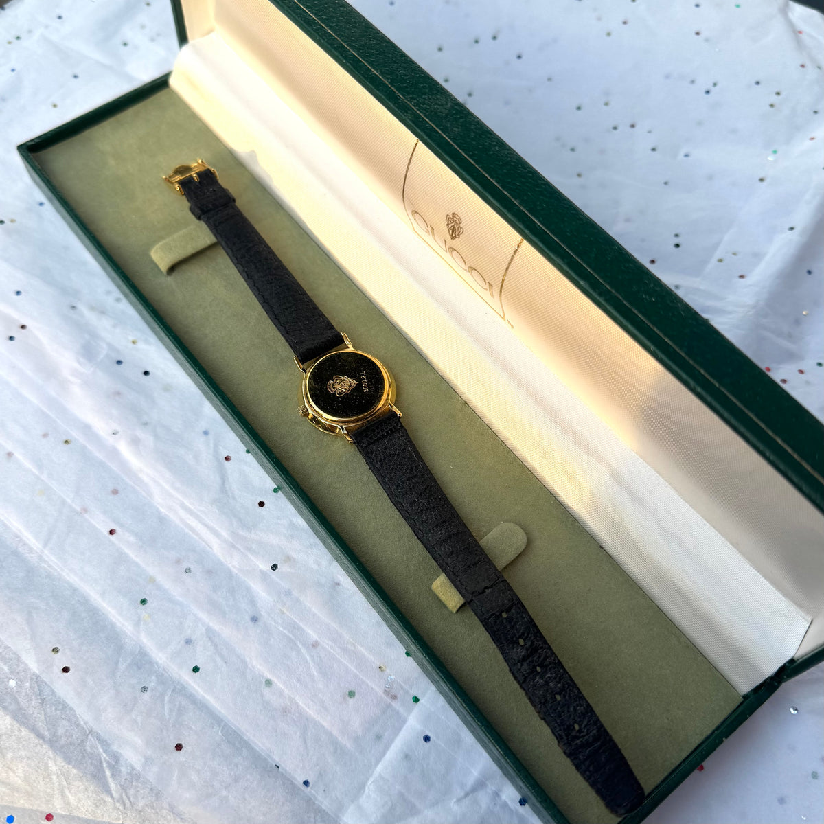 Vintage Working Black Gucci Leather Band Watch with Original Box
