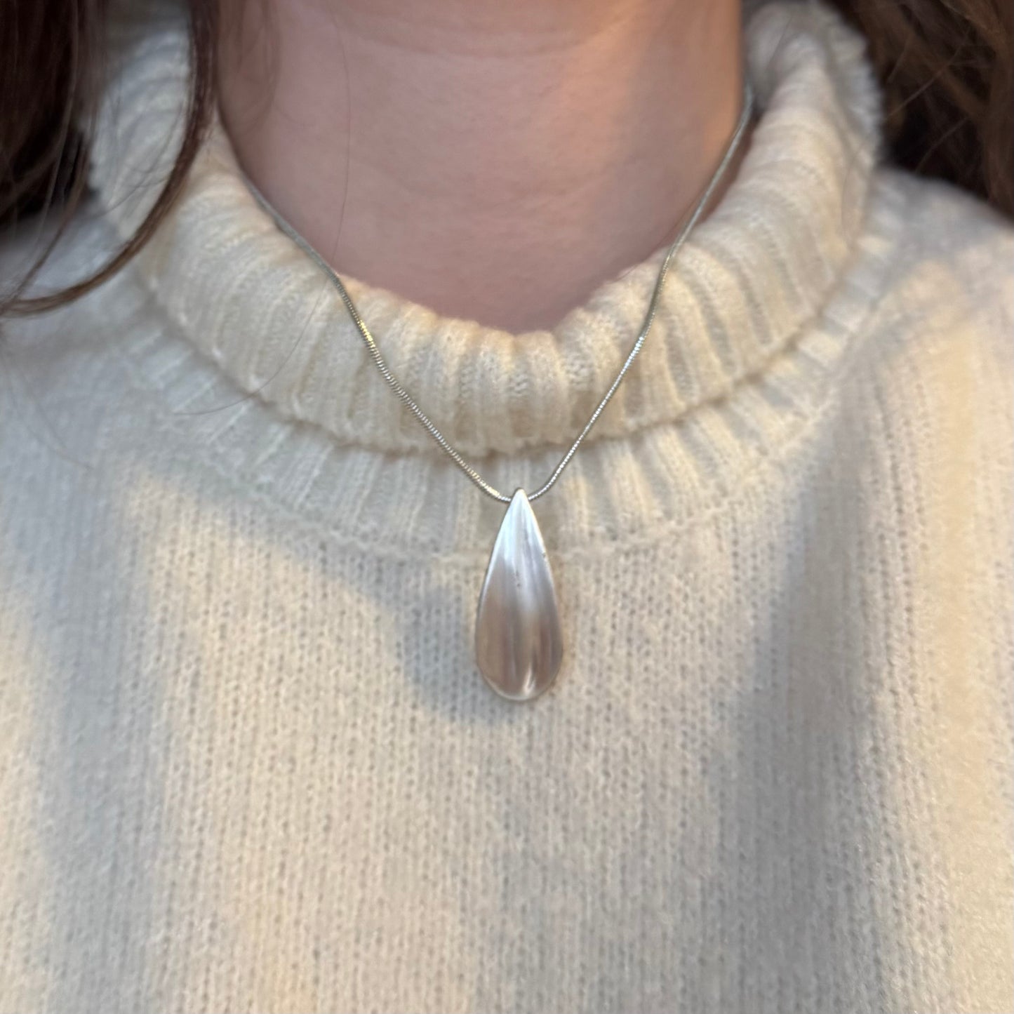 Vintage Trifari Silver Teardrop Pendant Necklace