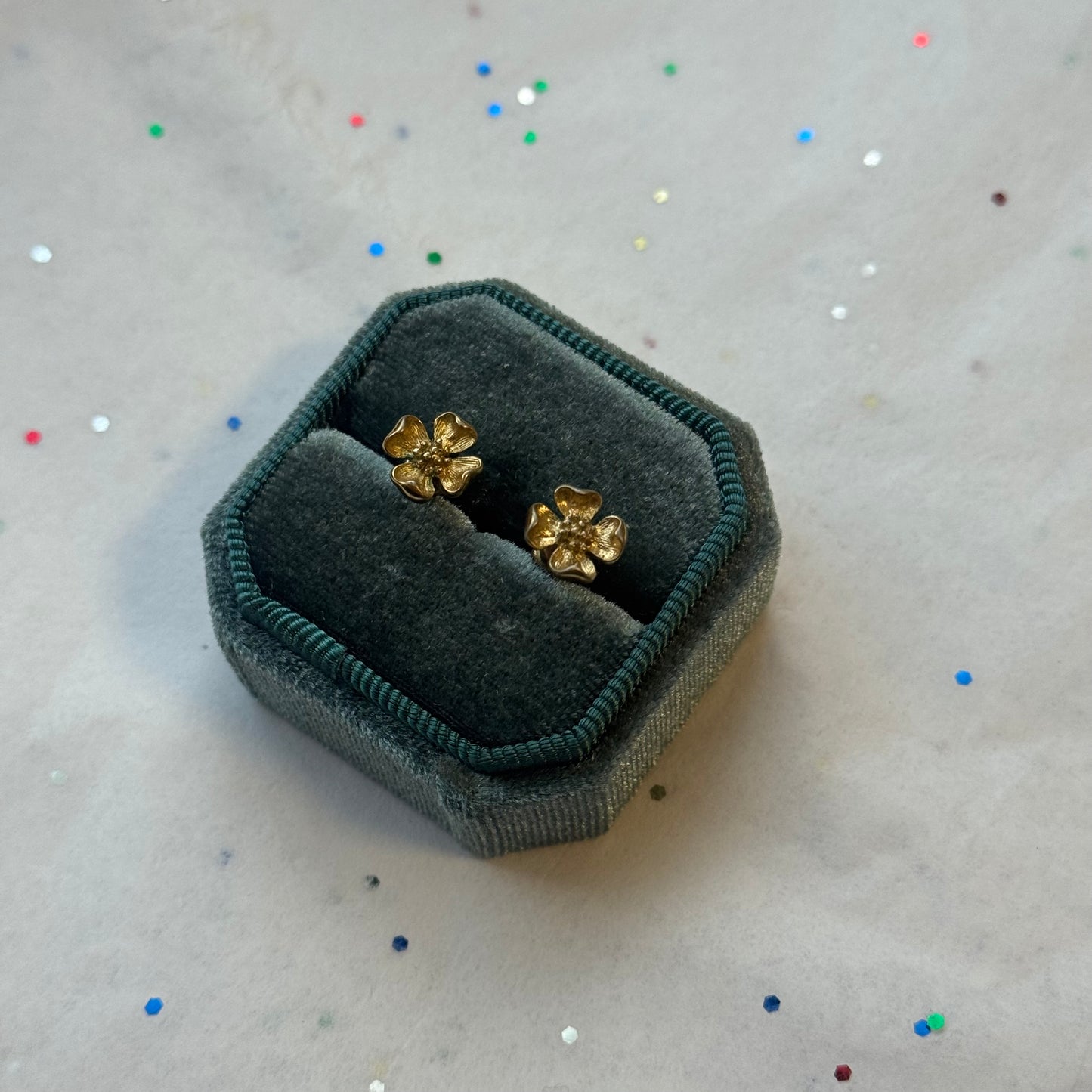 Vintage Gold Flower Stud Earrings