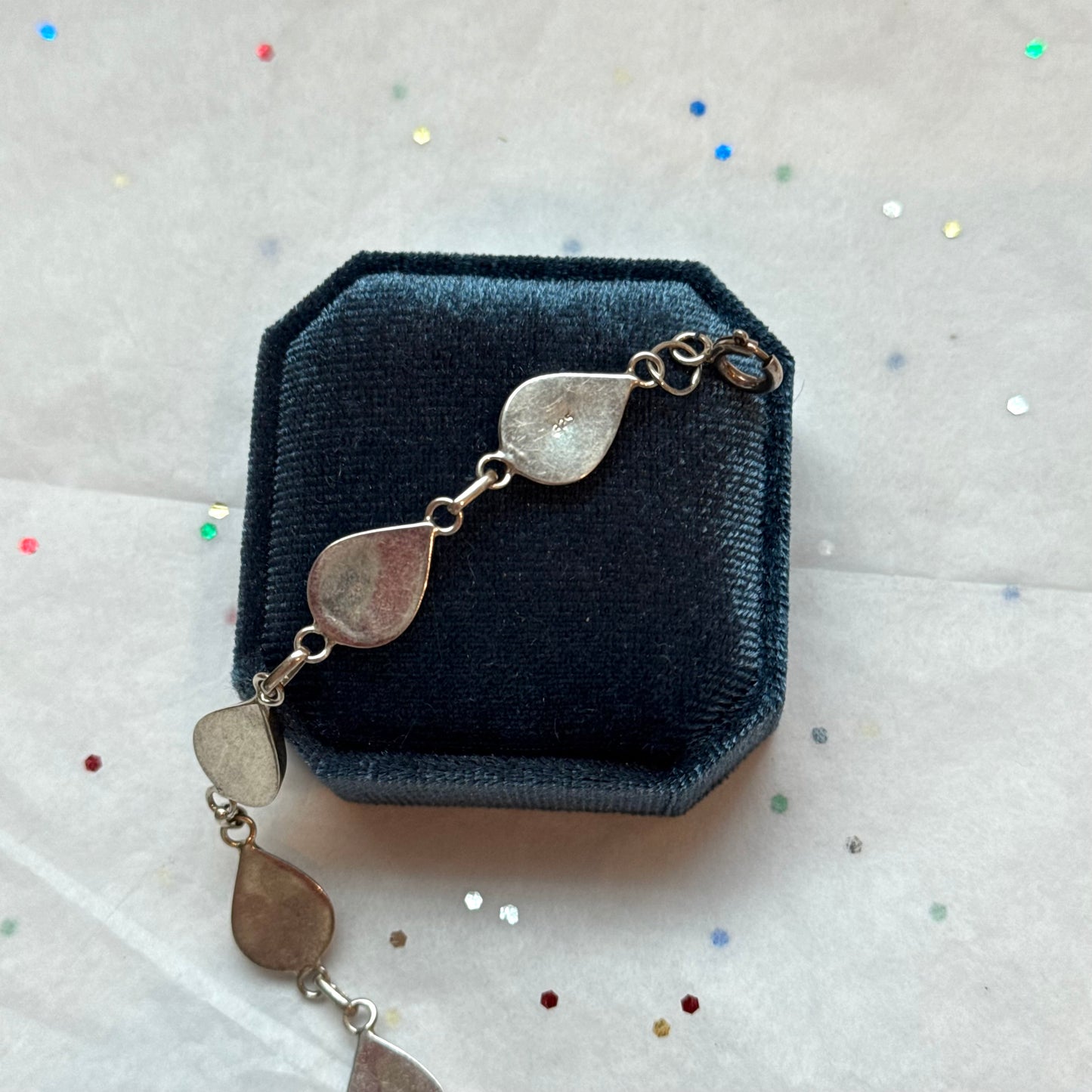 925 Sterling Silver Teardrop Shell Bracelet - Sourced in Greece