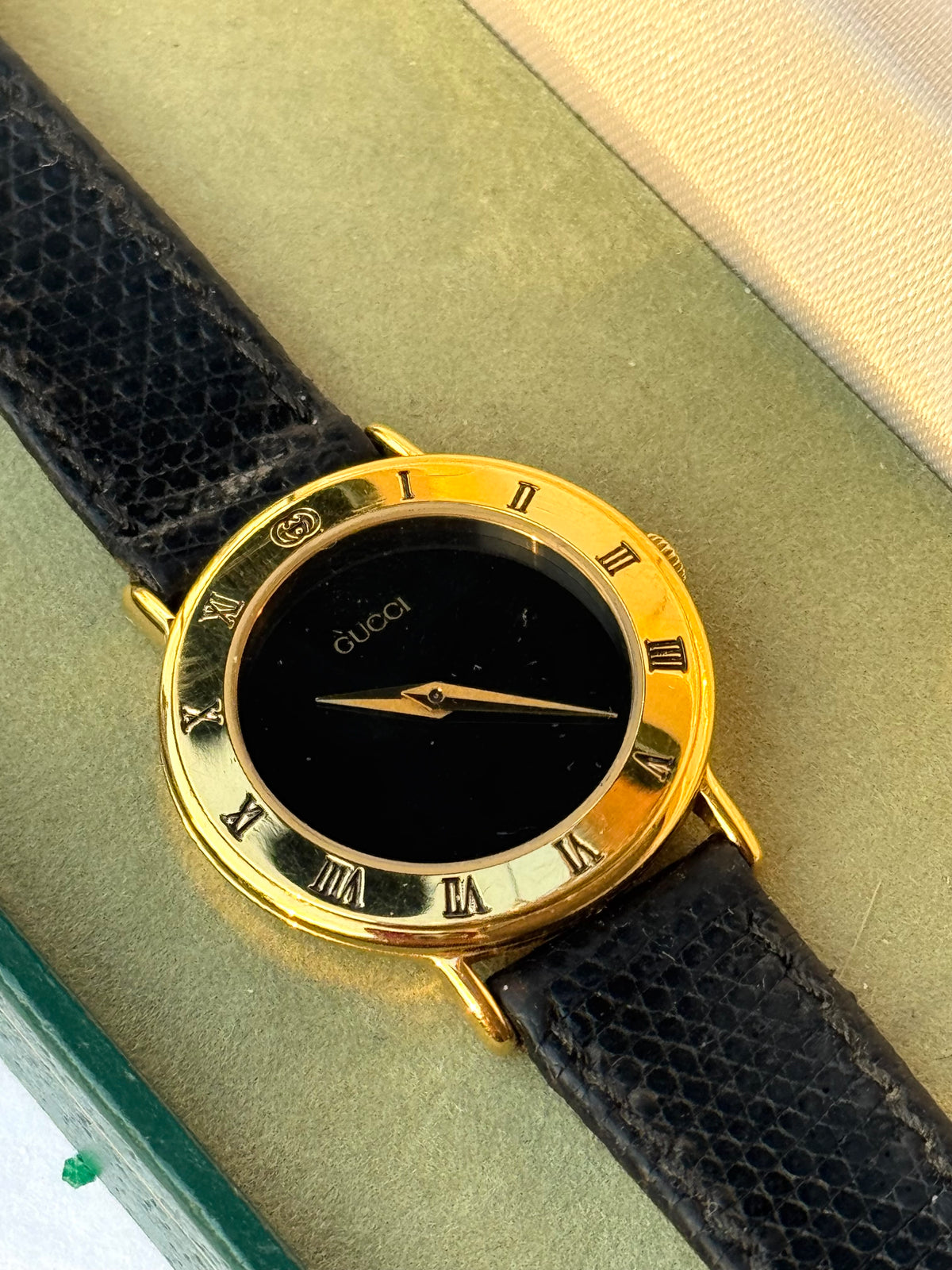 Vintage Working Black Gucci Leather Band Watch with Original Box
