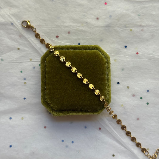 Gold Starburst Chain Bracelet