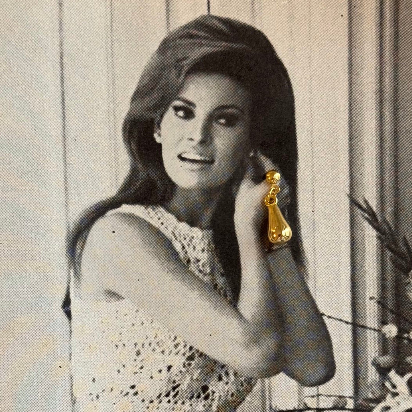 Vintage Gold Teardrop Earrings