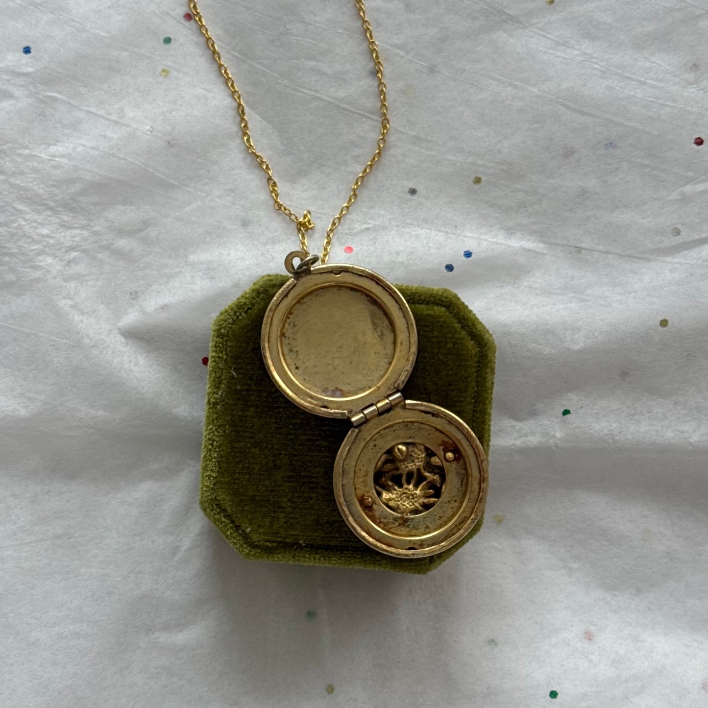 Vintage Gold Flower Locket Necklace