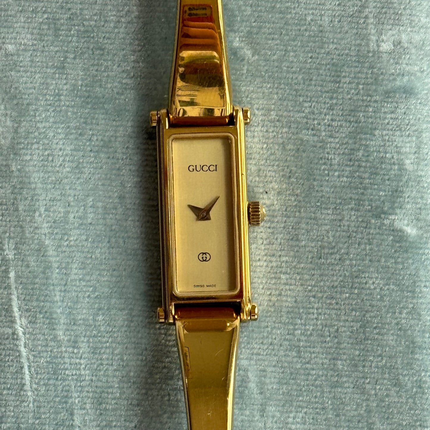 Vintage Authentic Gucci Running Gold Horsebit 1500L Watch