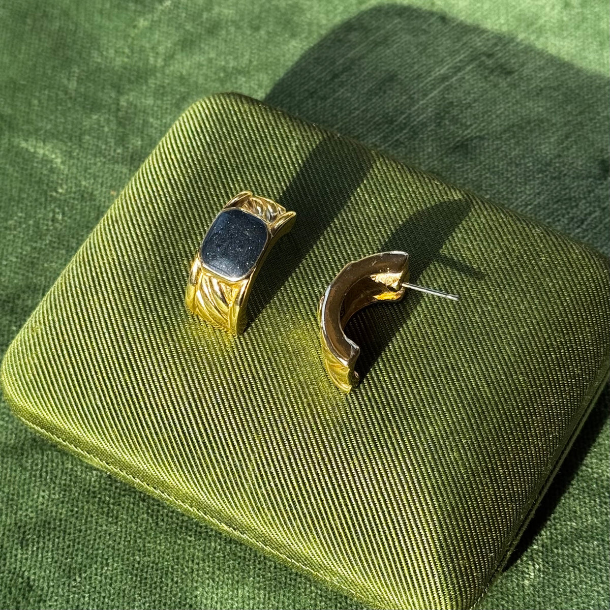 Vintage Navy Enamel & Gold Earrings