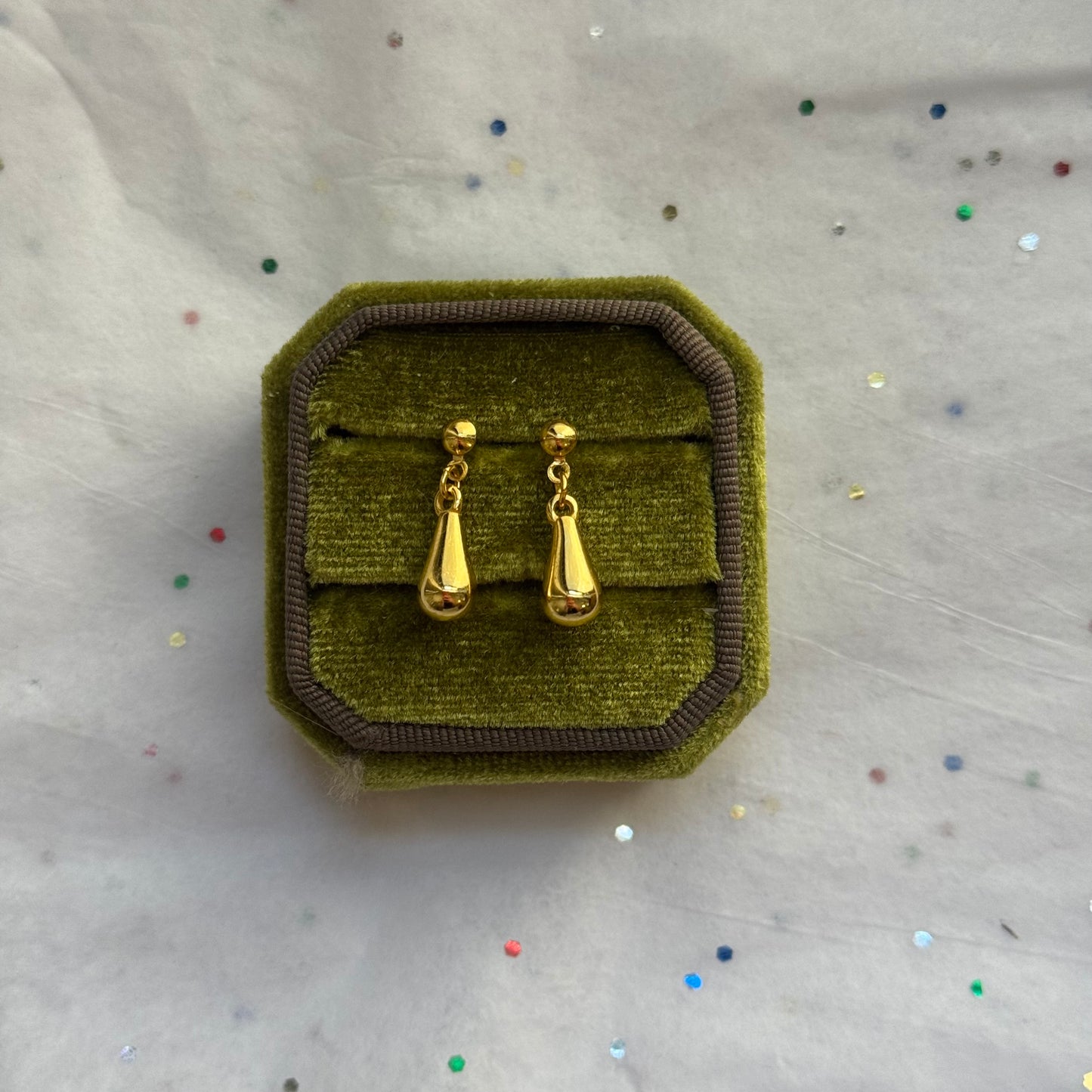 Vintage Gold Teardrop Earrings